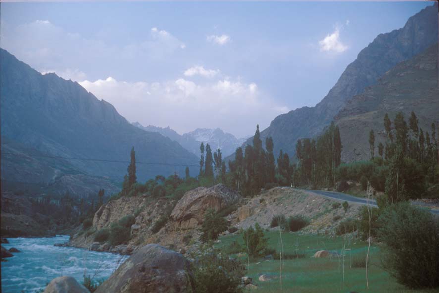     [http://www.velotourism.ru/Pamir2003/photo/006_2.jpg]